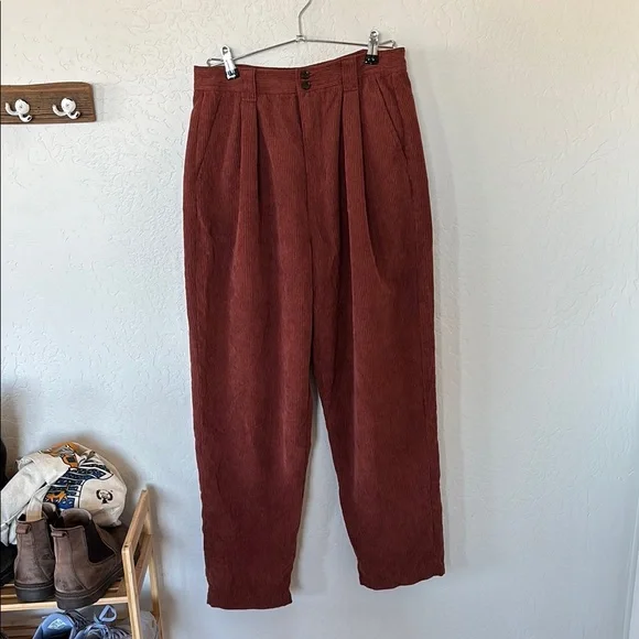 Madewell Corduroy High-Rise Tapered Pants, Size 8, Dusty Redwood - Picture 6 of 13